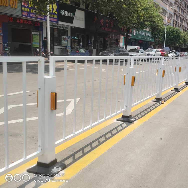 东莞市政护栏城市交通护栏厂家定做批发