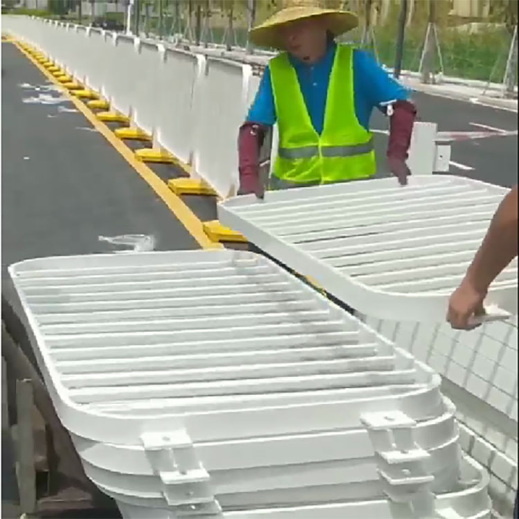 东莞道路护栏生产厂家定制包施工安装